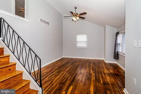 Entry Way - 23 Garrett Rd, Newark, DE 19713 photo 1 of 2