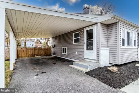 Exterior - 23 Garrett Rd, Newark, DE 19713 photo 4 of 5