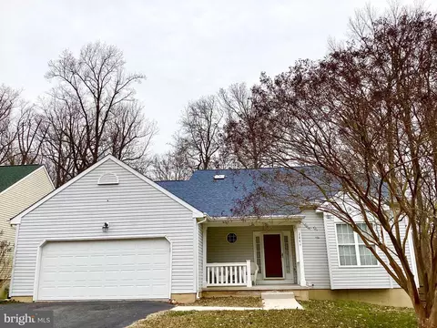 284 E Flagstone Dr, Newark, DE 19702