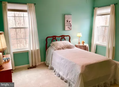Bedroom - 284 E Flagstone Dr, Newark, DE 19702 photo 3 of 5
