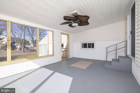 Exterior - 53 Southbridge Rd, Bear, DE 19701 photo 5 of 6