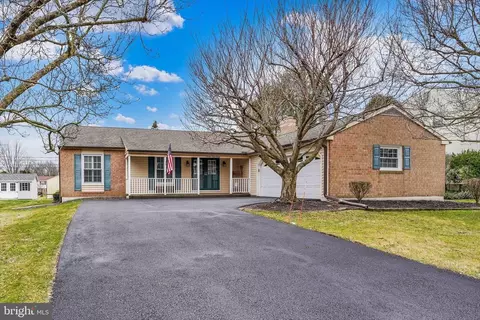 2412 S Lori Ln S, Wilmington, DE 19810