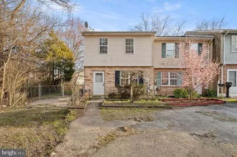 522 Stewarton Ct, Newark, DE 19702