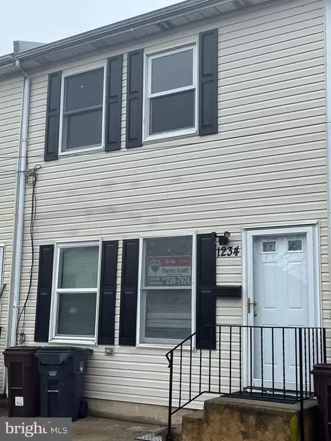 1234 Forrest St, Wilmington, DE 19802