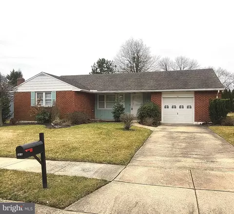 2610 Belaire Dr, Wilmington, DE 19808