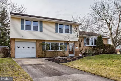 2014 Floral Dr, Wilmington, DE 19810