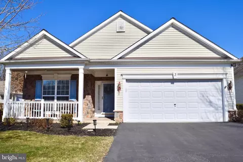 3 Compass Rose Way, Newark, DE 19702