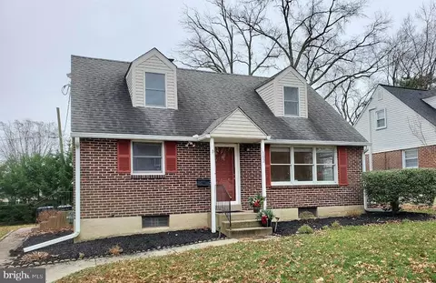 102 Waverly Rd, Wilmington, DE 19803