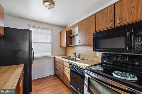 Kitchen - 106 Channing Dr, Bear, DE 19701 photo 1 of 2