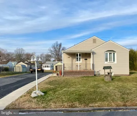 113 Lexington Dr, Claymont, DE 19703