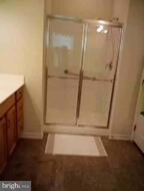 Bath - 414 Glenturret Way, Townsend, DE 19734 photo 2 of 4