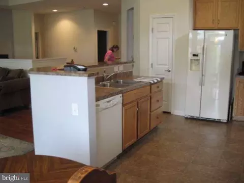 Kitchen - 414 Glenturret Way, Townsend, DE 19734 photo 2 of 2