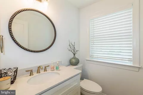 Bath - 6499 Limestone Rd, Hockessin, DE 19707 photo 1 of 5