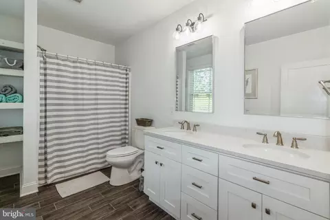 Bath - 6499 Limestone Rd, Hockessin, DE 19707 photo 3 of 5
