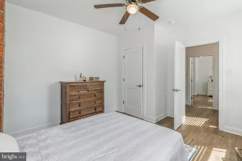 Bedroom - 6499 Limestone Rd, Hockessin, DE 19707 photo 5 of 7