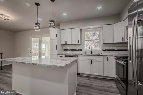 Kitchen - 206 Oak Dr, Middletown, DE 19709 photo 5 of 5
