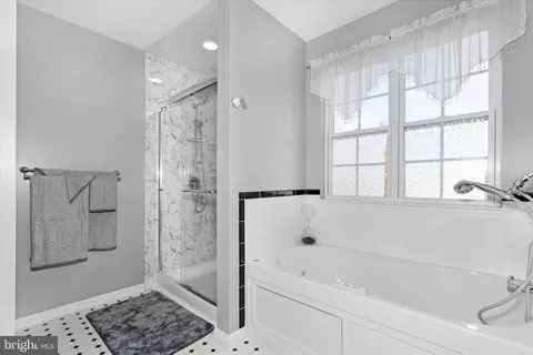 Bath - 132 Suffolk Blvd, Bear, DE 19701 photo 5 of 11