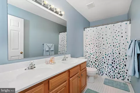 Bath - 132 Suffolk Blvd, Bear, DE 19701 photo 3 of 11