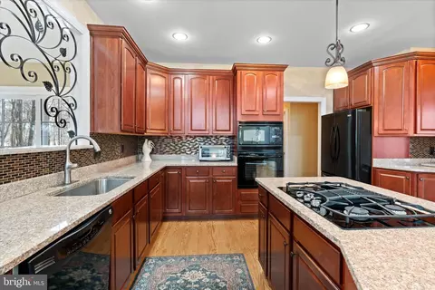 Kitchen - 132 Suffolk Blvd, Bear, DE 19701 photo 4 of 8