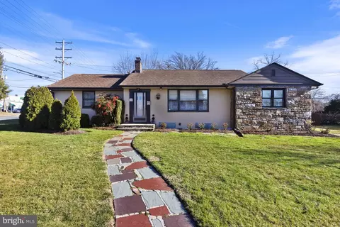 2 Imperial Dr, Wilmington, DE 19805
