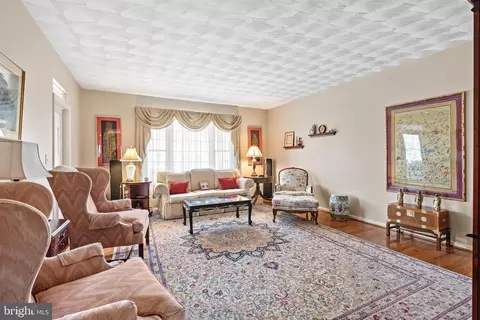 Living - 113 Springmill Dr, Middletown, DE 19709 photo 1 of 4
