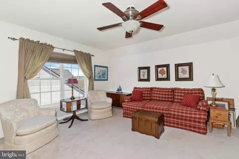 Living - 113 Springmill Dr, Middletown, DE 19709 photo 4 of 4