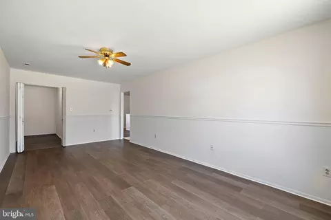 Living - 20 Castle Run Dr, Bear, DE 19701 photo 3 of 3