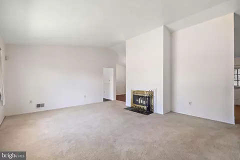 Living - 20 Castle Run Dr, Bear, DE 19701 photo 1 of 3