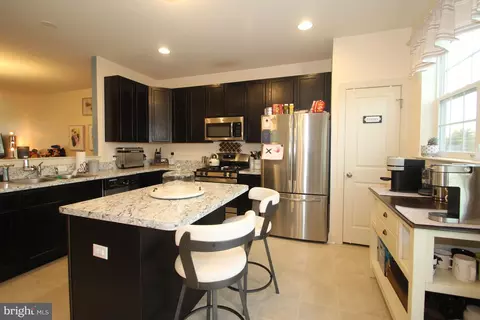 Kitchen - 1409 Carrick Ct, Middletown, DE 19709 photo 3 of 3
