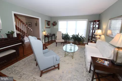 Living - 436 Haystack Dr, Newark, DE 19711 photo 2 of 7