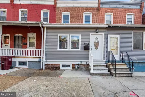 221 W 22nd St, Wilmington, DE 19802
