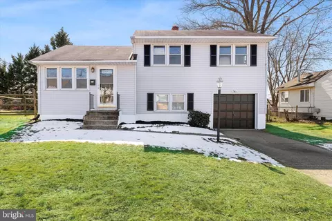 1318 Kenwood Rd, Wilmington, DE 19805