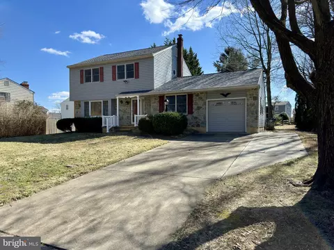 203 Whitekirk Dr, Wilmington, DE 19808
