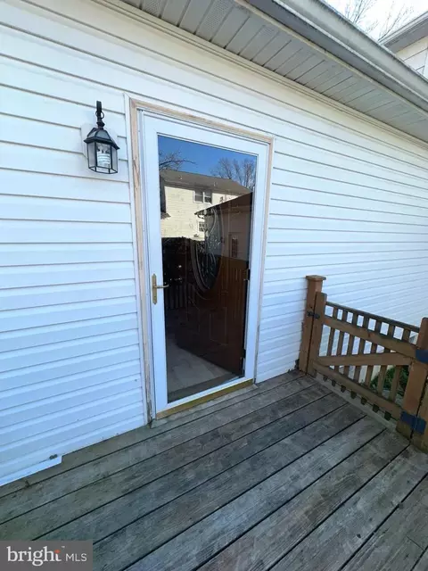 Exterior - 3 Anita Dr, Newark, DE 19713 photo 6 of 6