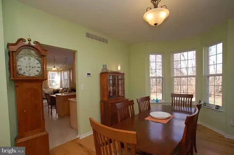 Dining - 107 Sarah Cir, Bear, DE 19701 photo 2 of 4