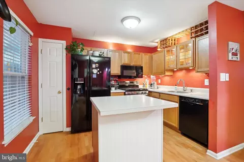 Kitchen - 128 Cypress Dr, Newark, DE 19713 photo 2 of 3