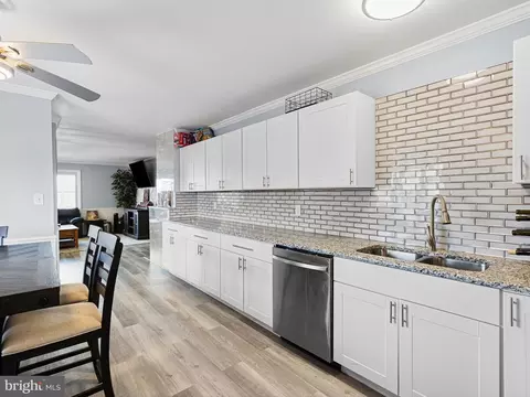 Kitchen - 13 Kullen Dr, Newark, DE 19713 photo 1 of 2