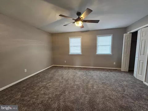 Bedroom - 6 James Ct, Newark, DE 19702 photo 1 of 2
