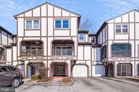 4915 Plum Run Ct, Wilmington, DE 19808