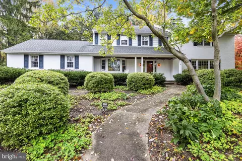 43 Harlech Dr, Greenville, DE 19807