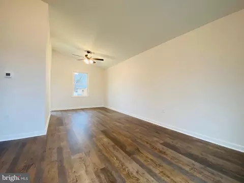 113 Rustic Dr, Newark, DE 19713 photo 2