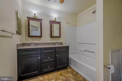 Bath - 107 Mendel Ct, Bear, DE 19701 photo 2 of 4