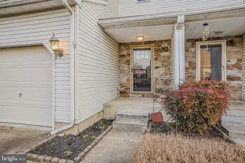 Exterior - 107 Mendel Ct, Bear, DE 19701 photo 2 of 8