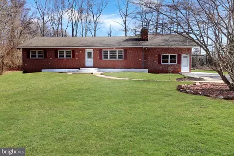 Exterior - 65 Woodside Ln, Bear, DE 19701 photo 2 of 6