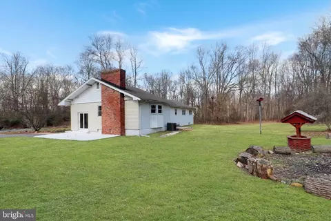 Exterior - 65 Woodside Ln, Bear, DE 19701 photo 4 of 6
