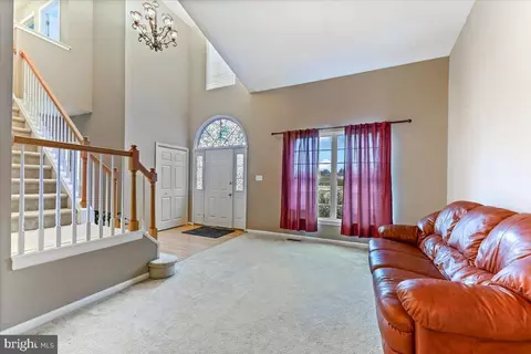 Living - 400 Cavalier Dr, Middletown, DE 19709 photo 2 of 5