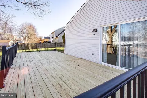 Exterior - 32 Belfort Loop, Newark, DE 19702 photo 4 of 6