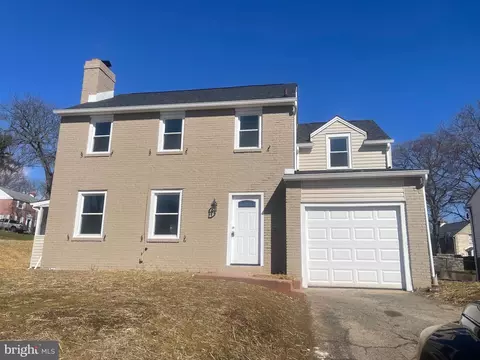 65 W Salisbury Dr, Wilmington, DE 19809