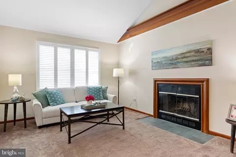 Living - 215 Palermo Dr, Bear, DE 19701 photo 6 of 6