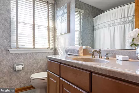 Bath - 215 Palermo Dr, Bear, DE 19701 photo 3 of 3